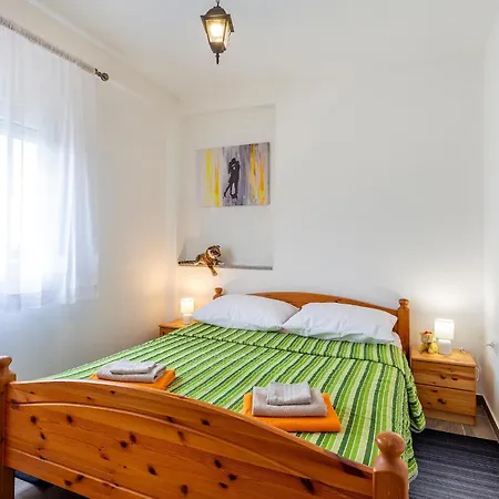 3 Bedroom In فودنيان